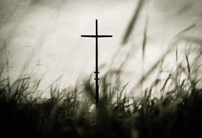 A Cross in the Road: How Jesus Chooses You